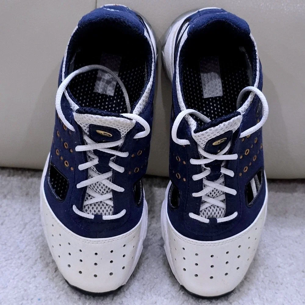 Adidas Traxion Womens Size 5.5 Golf Shoes Navy‎ White Gold Accents Spikes